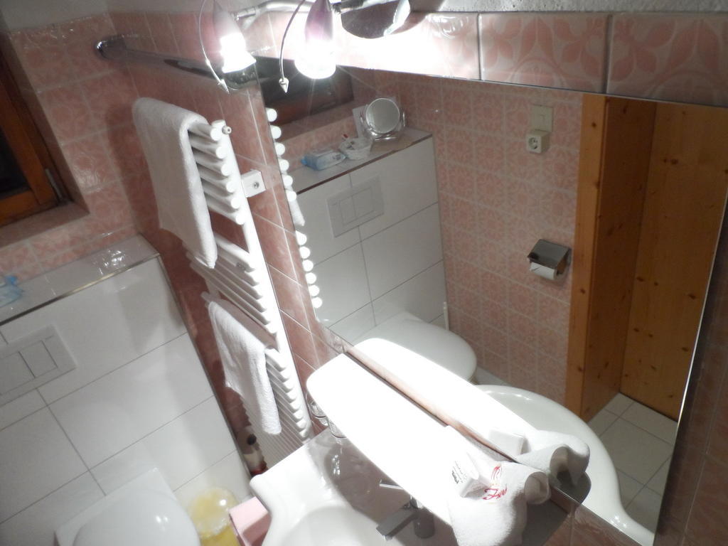 Apartamento Haus Brunneck Warth  Habitación foto